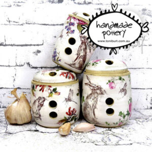 handmade ceramic garlic keeper garlic cellar jar with hare and vintage floral pottery toni burt 4