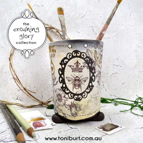 handmade ceramic footed jar crowning glory chocolate 0011