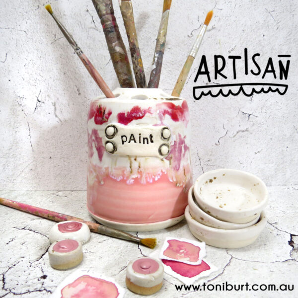 handmade ceramic paint brush jar and palette trio pink 001