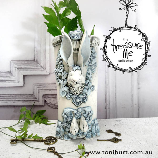 sold porcelain hare on vase blue floral 01